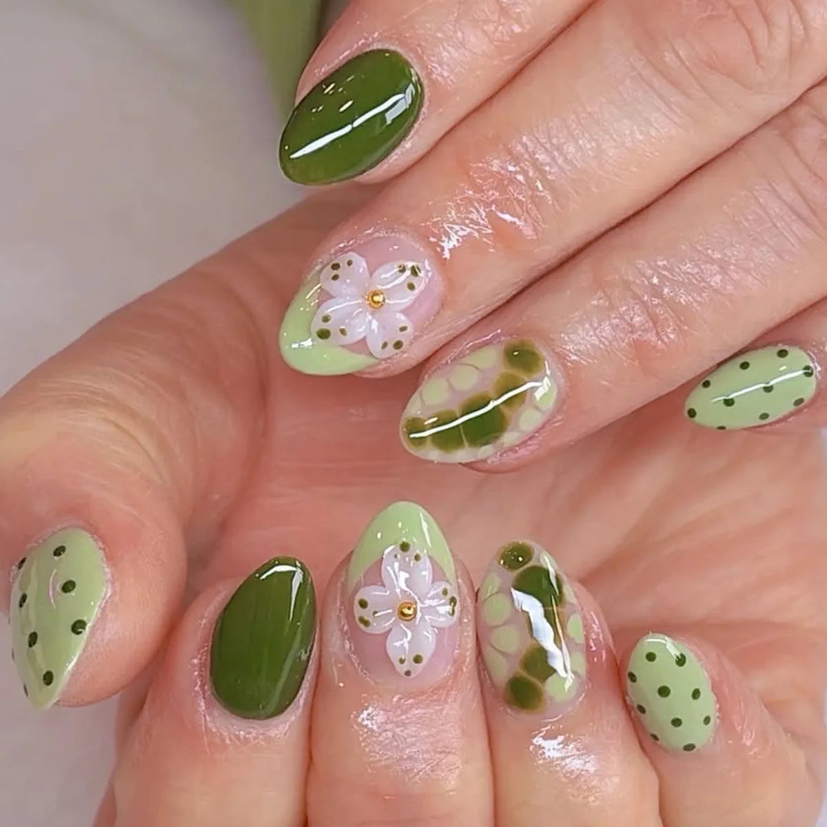 European American Style Manicure Nail Tips 3D Resin-poured French-style Rhinestones Cross-shaped Flower Nail (38 Options)