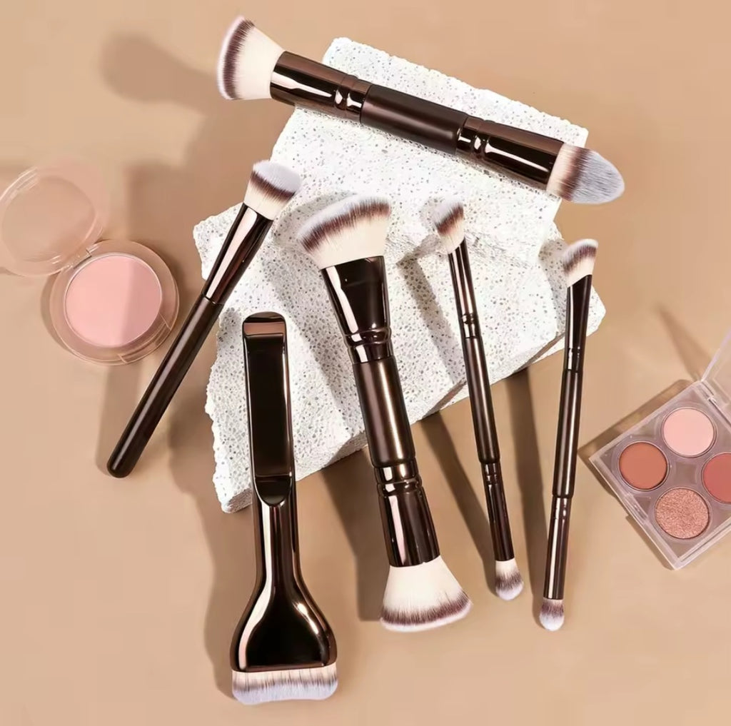 MAANGE Premium Makeup Brush Set (13 Brushes)