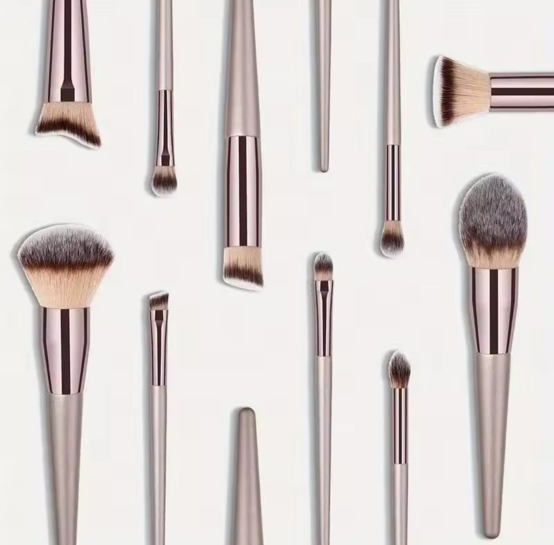 10 pcs Champagne Gold Makeup Brushes
