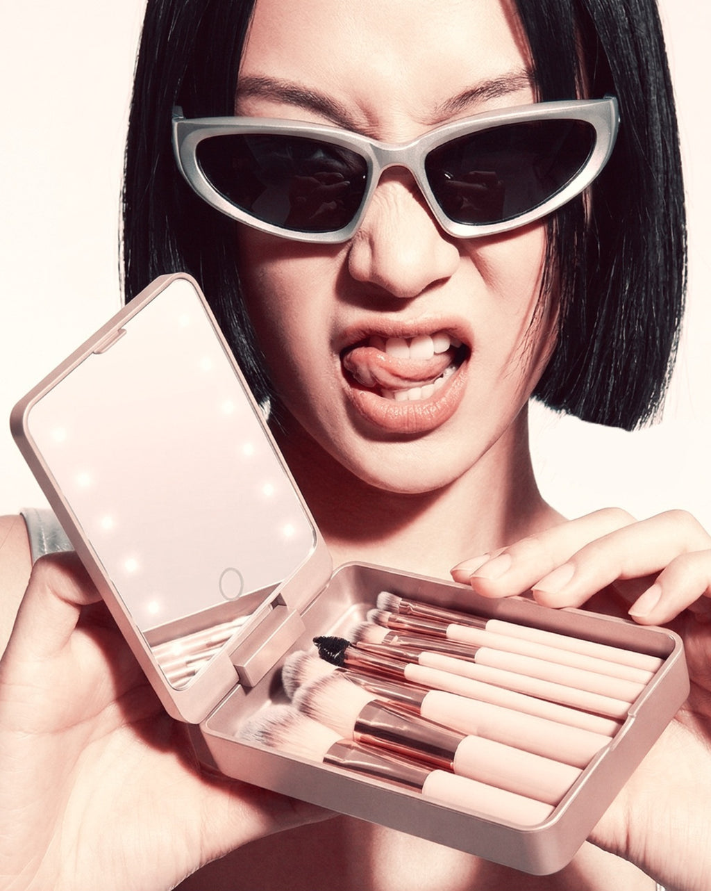 Led Lightup Makeup Brush & Case